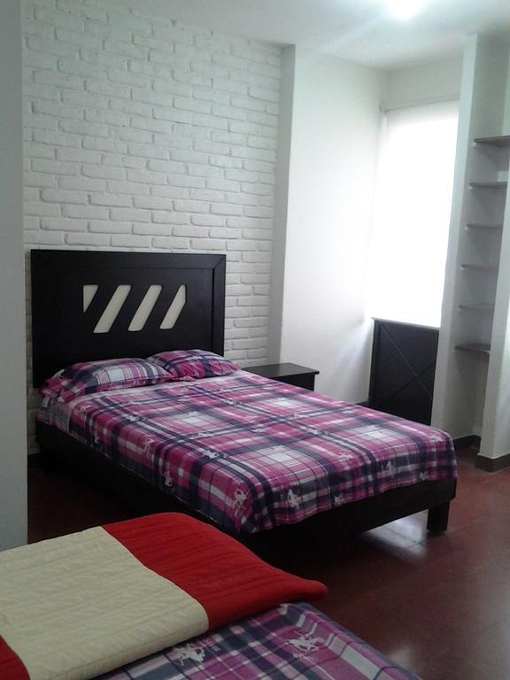 كويريتارو Hostal Casa Purpura المظهر الخارجي الصورة